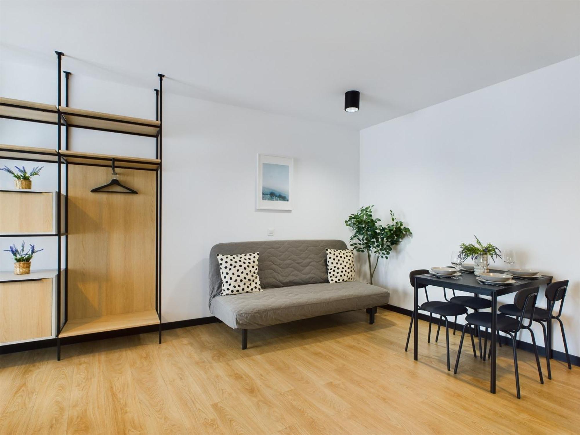 Rodzinne Studio Praga-poludnie Blisko Parku I Jeziora By Renters Apartment
